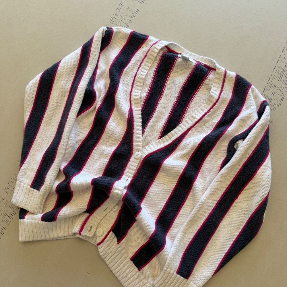 Y2K Van Heusen For Her Cardigan Sweater